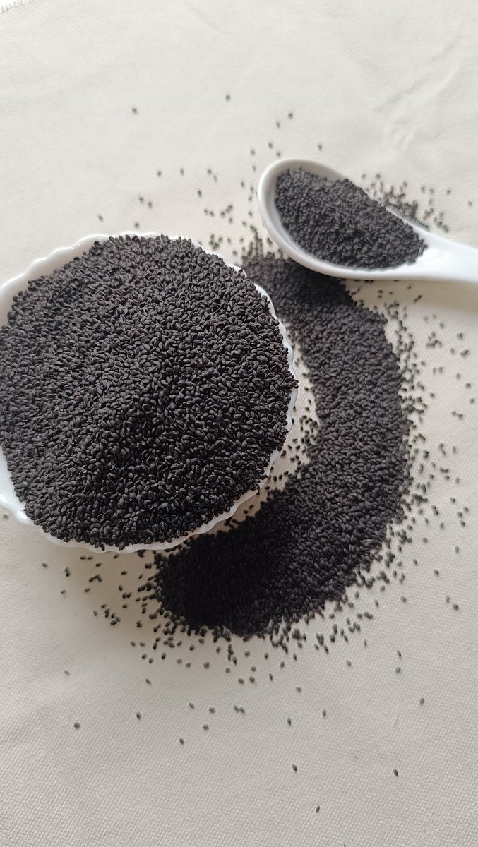 Basil Seeds View 2