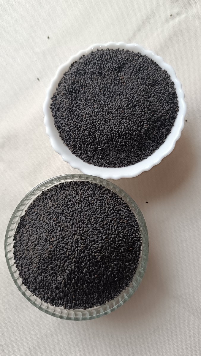Basil Seeds View 3